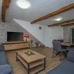 Msv Modern Stone Villa *