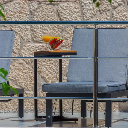 Msv Modern Stone וילה אימוטסקי
